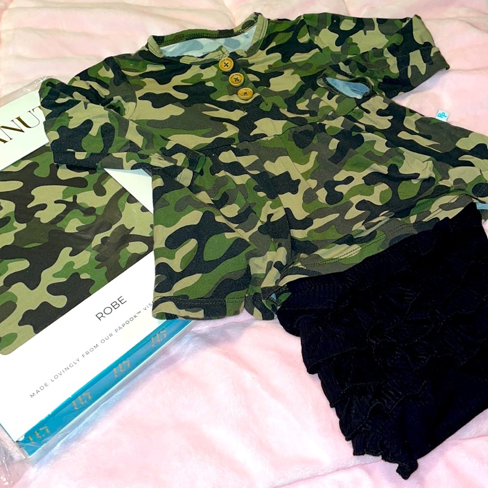 3 pc Posh Peanut Cadet Camouflage Ruffle Bummmie Set & 2XL Mom Robe